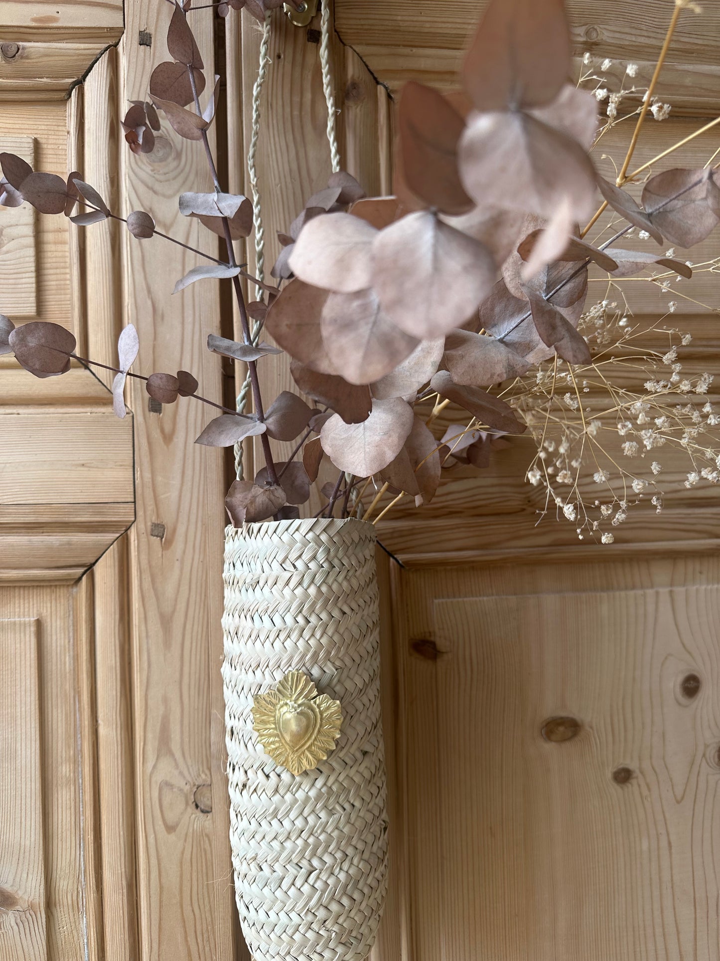 LE VASE EN PAILLE A SUSPENDRE